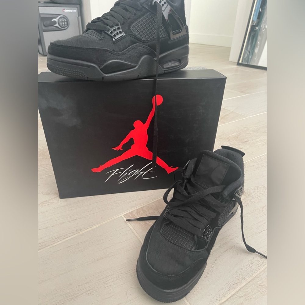 Nike Air Jordan Retro 4 Olivia Kim